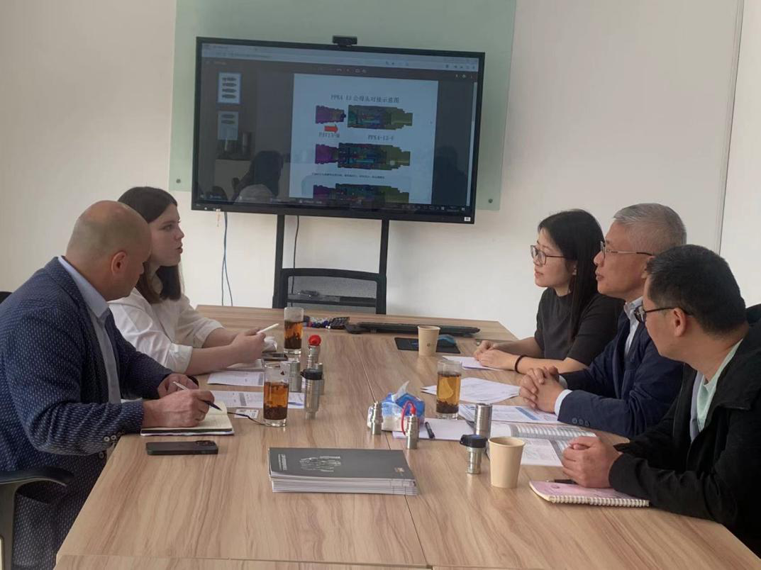 Shanghai Kuaishi Welcomes Russian Tractor Manufacturer Kirovets Deligation's Visit